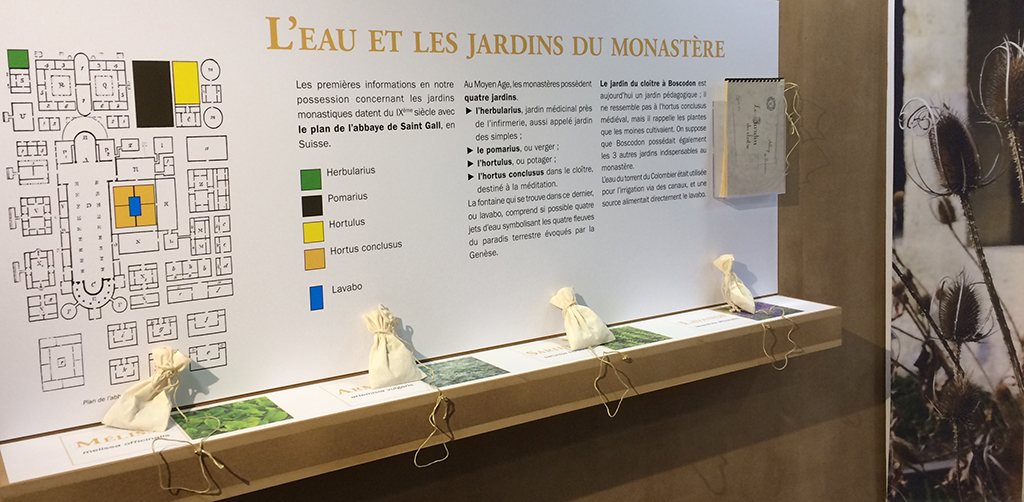 Dans l'aile des convers : le mus&eacute;e des b&acirc;tisseurs du Moyen Age